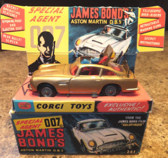 Photo of James Bonds Aston Martin DB5